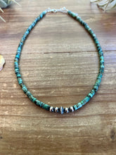 Load image into Gallery viewer, Africain turquoise choker and navajo pearls 5 mm