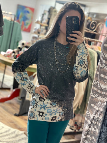 Aztec Snowflake Peak-A-Boo Long Sleeve