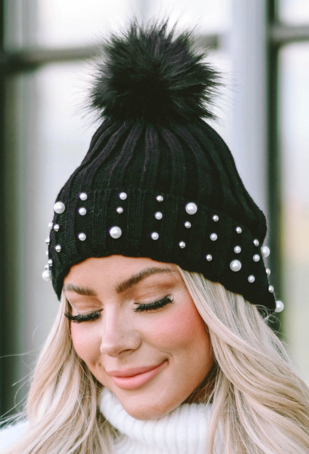 Black Faux Pearl & Pompom Decor Cuff Beanie
