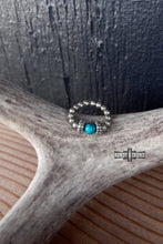Load image into Gallery viewer, Pondasetta Stretch Ring