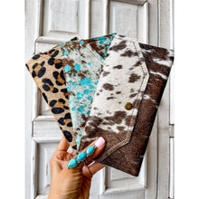 Load image into Gallery viewer, Cowhide Wallet