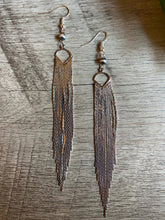 Load image into Gallery viewer, The Chic Dangle Earrings with Navajo Pearls