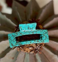 Load image into Gallery viewer, Punchy Claw Clips