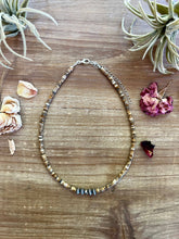 Load image into Gallery viewer, Jasper choker and navajo pearls 5 mm