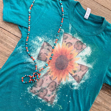 Load image into Gallery viewer, Leopard Cross Tee