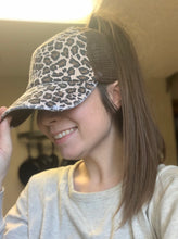 Load image into Gallery viewer, Ponytail Cap